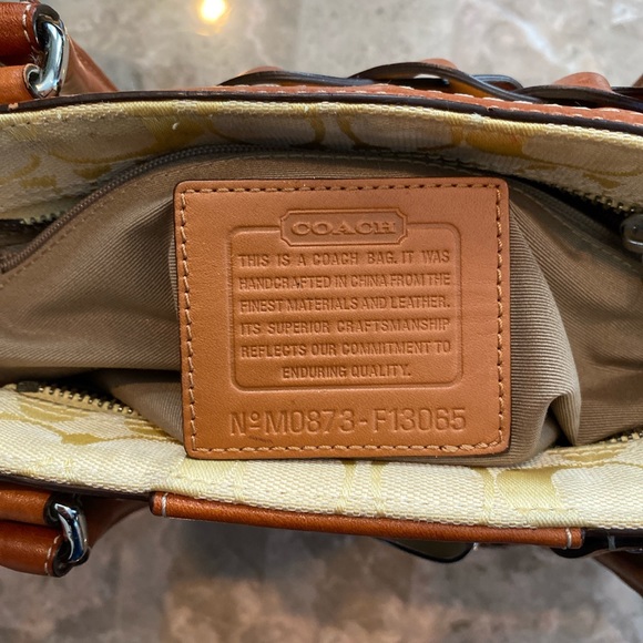 coach hampton yellow braided clasp handbag - Picture 3 of 4